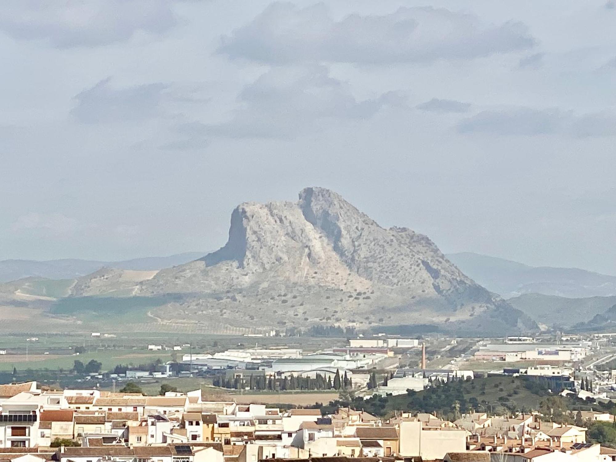La Casa De Enfrente Villa Antequera Bagian luar foto